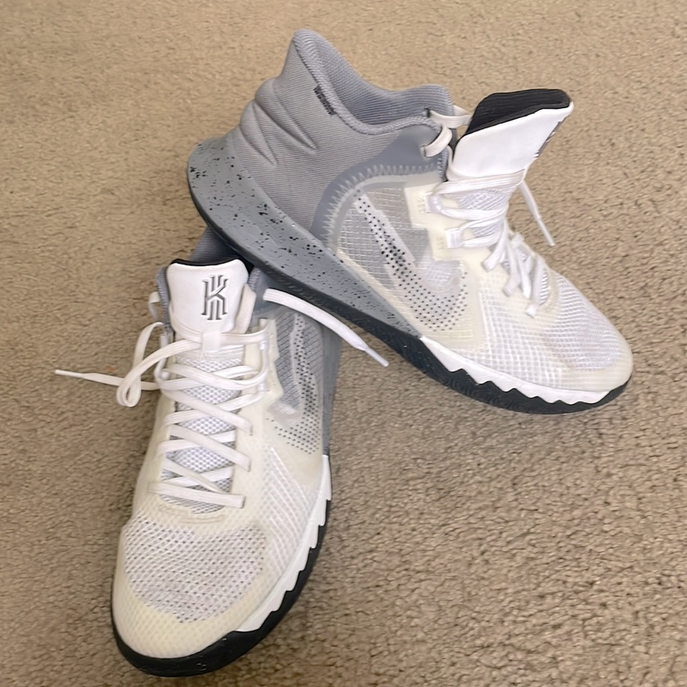 Kyrie Flytrap Sneakers - image 1